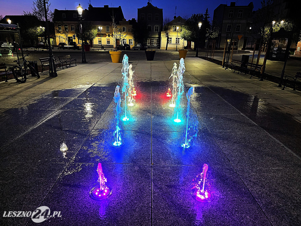 Fontanna na Rynku w Osiecznej