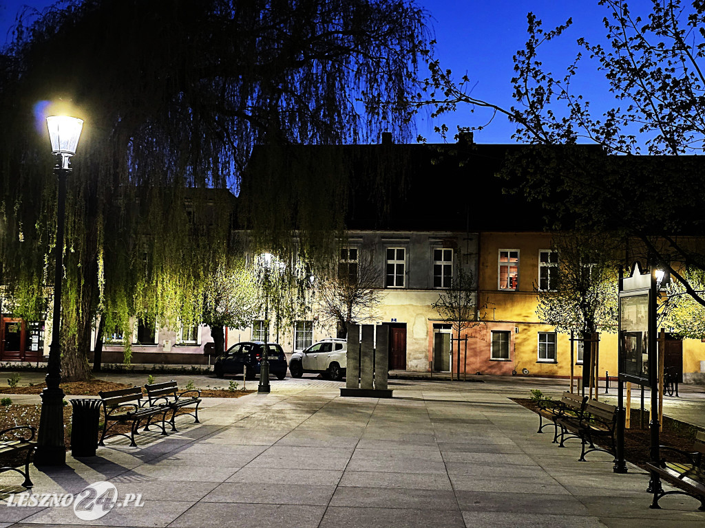 Fontanna na Rynku w Osiecznej