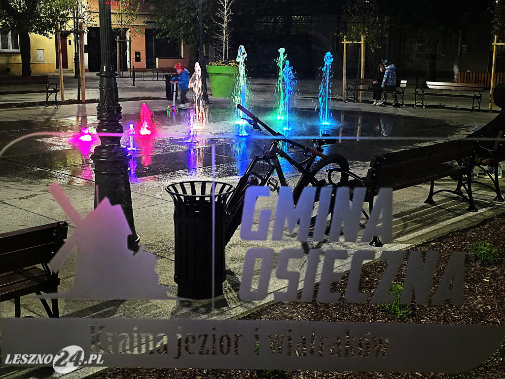 Fontanna na Rynku w Osiecznej