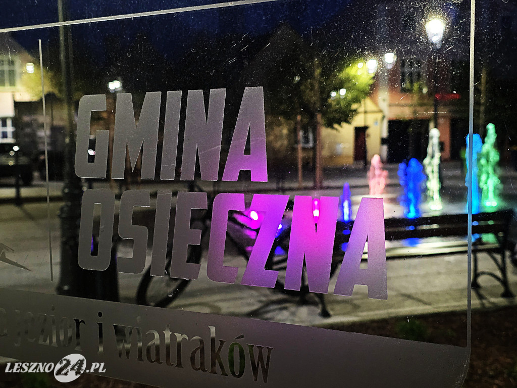 Fontanna na Rynku w Osiecznej