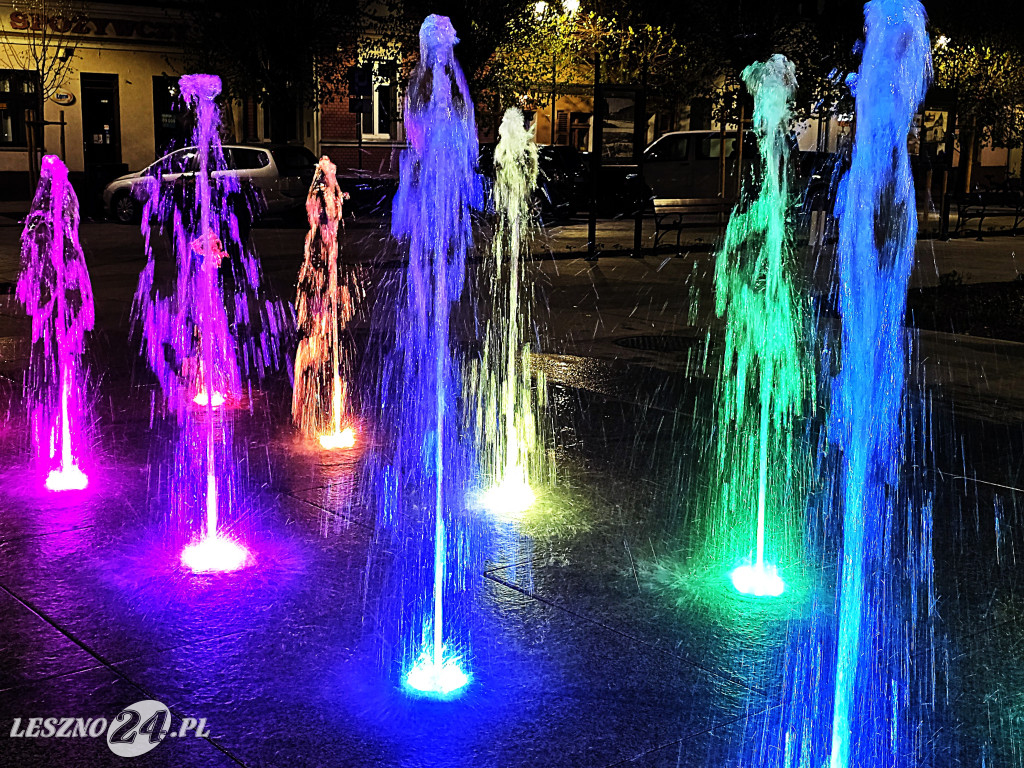 Fontanna na Rynku w Osiecznej