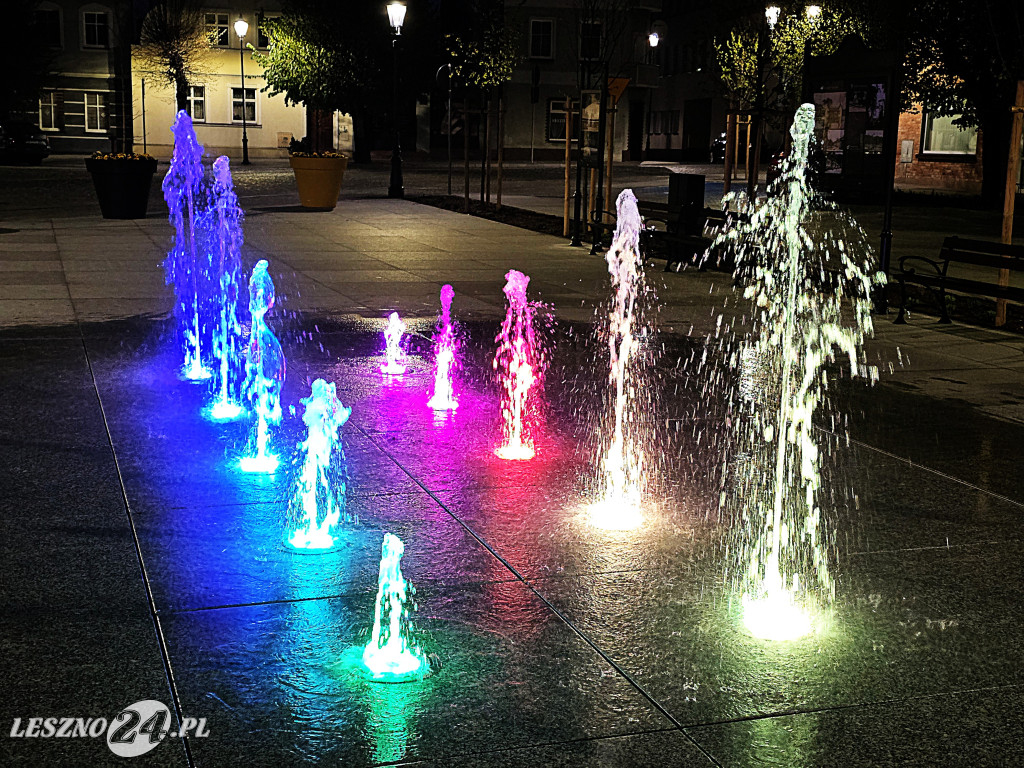 Fontanna na Rynku w Osiecznej