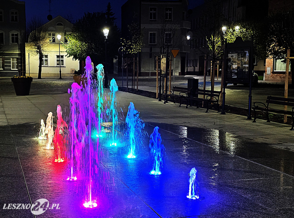 Fontanna na Rynku w Osiecznej