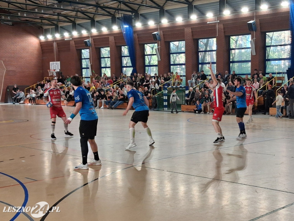 Derby i emocje w hali Trzynastka