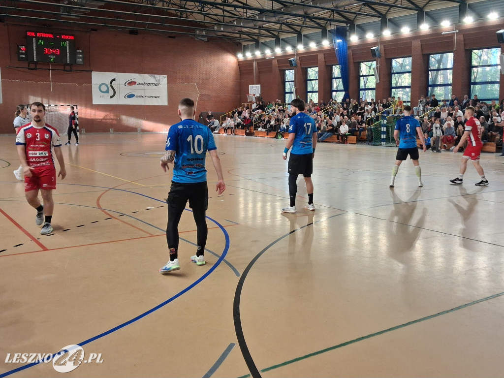 Derby i emocje w hali Trzynastka