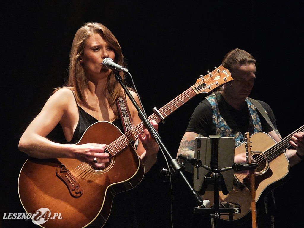 Julia Pietrucha w Teatrze Miejskim w Lesznie