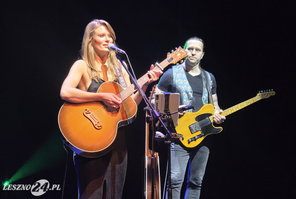 Julia Pietrucha w Teatrze Miejskim w Lesznie