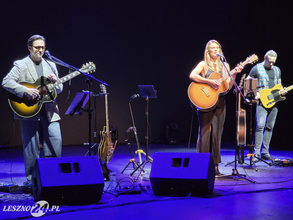 Julia Pietrucha w Teatrze Miejskim w Lesznie