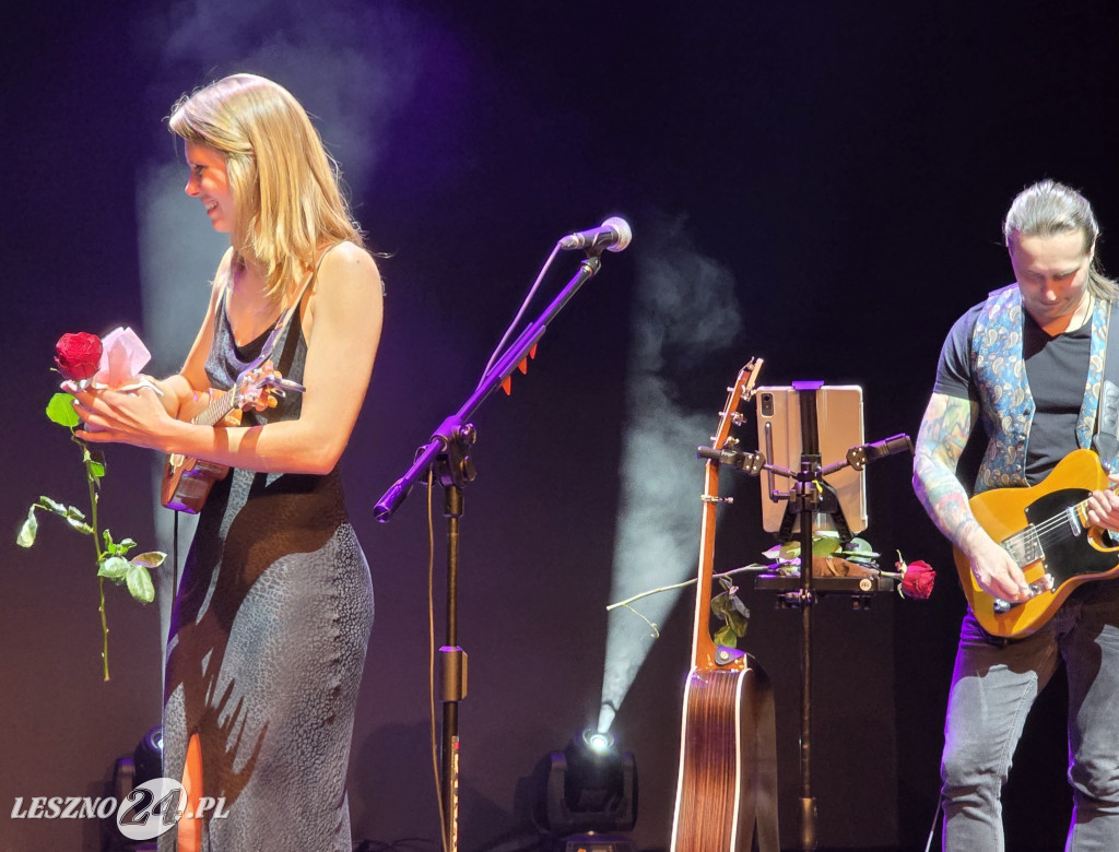 Julia Pietrucha w Teatrze Miejskim w Lesznie