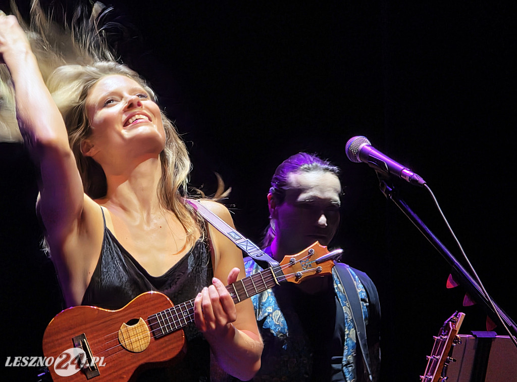 Julia Pietrucha w Teatrze Miejskim w Lesznie