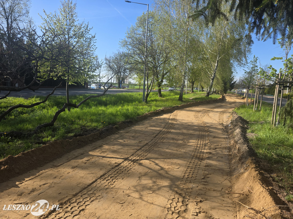 Budowa nowej ścieżki rowerowej w Lesznie