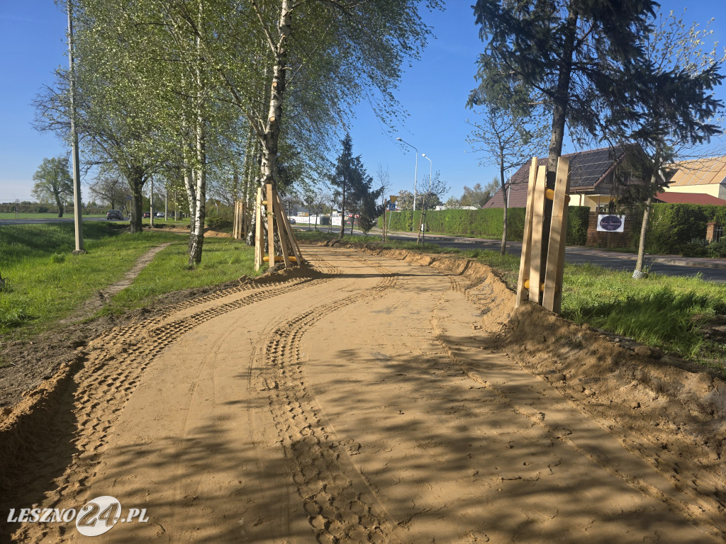 Budowa nowej ścieżki rowerowej w Lesznie