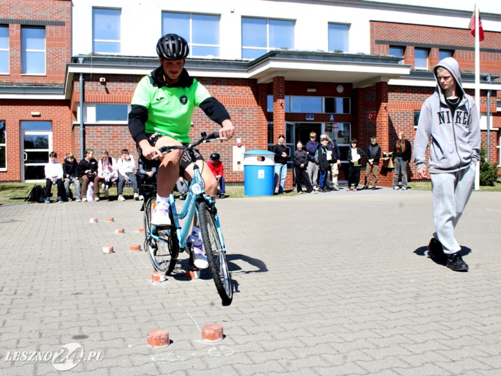 Uczniowie rywalizują w turnieju bezpieczeństwa
