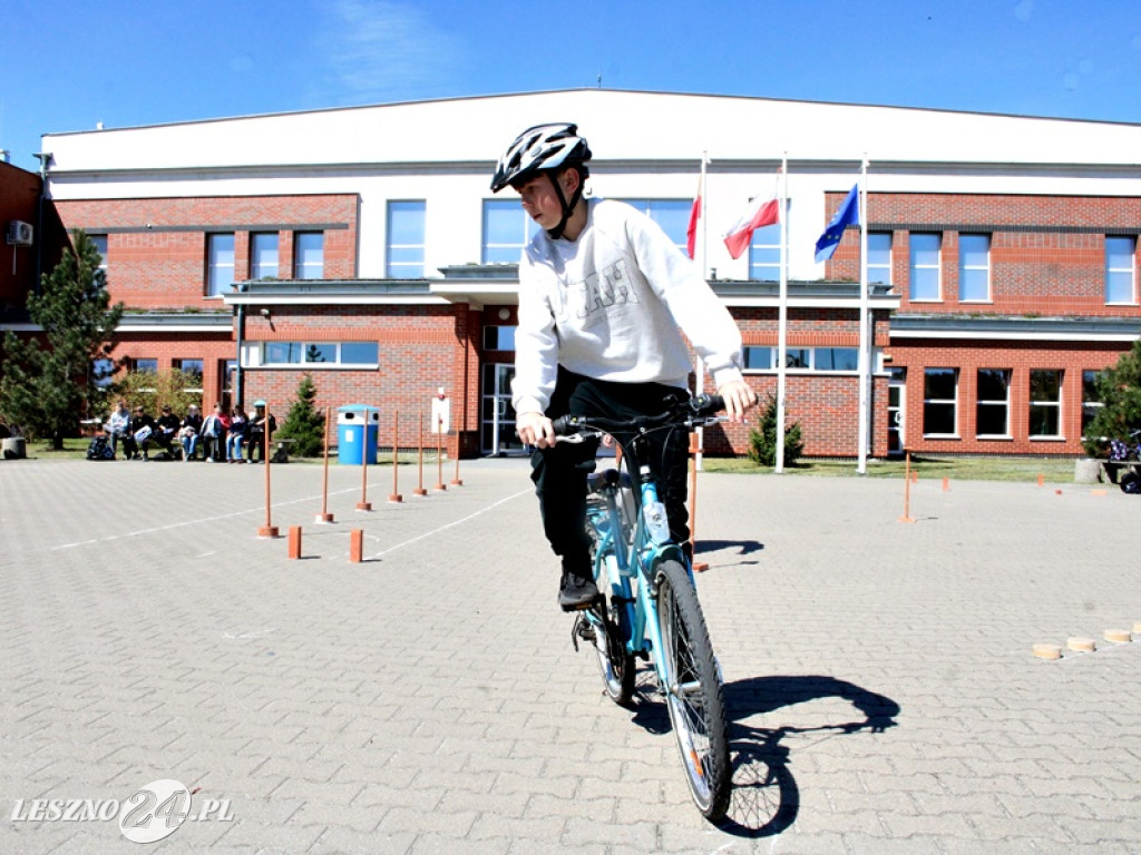 Uczniowie rywalizują w turnieju bezpieczeństwa