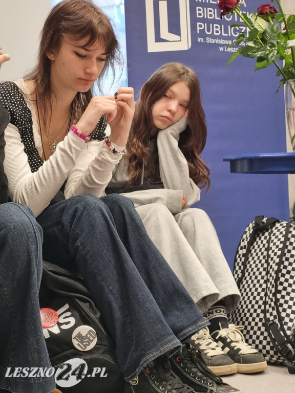 Wystawa Mój świat w kolorach Karoliny Chrobot z ZST w Lesznie