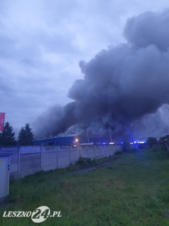 Olbrzymi pożar w zakładzie mięsnym