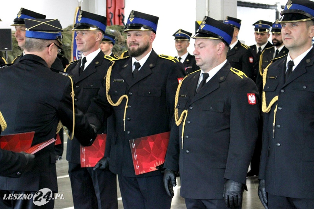 Dzień Strażaka z odznaczeniami, awansami i tytułami