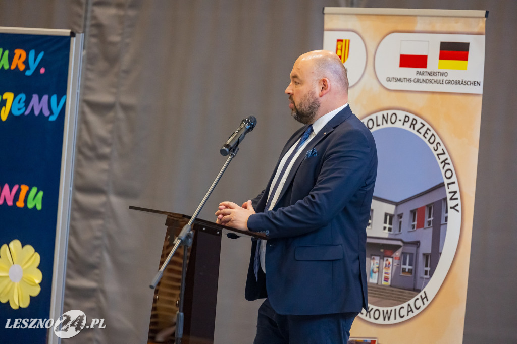 Otwarcie rozbudowanej szkoły w Wilkowicach