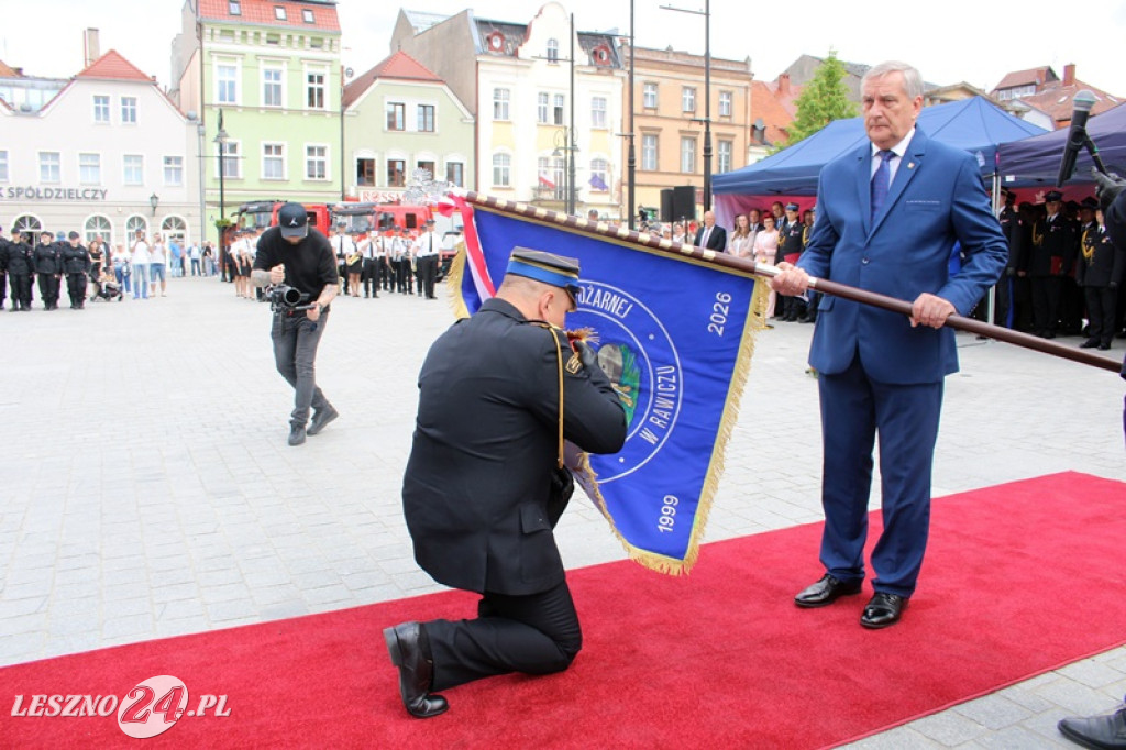 Dzień Strażaka połączony z wręczeniem sztandaru