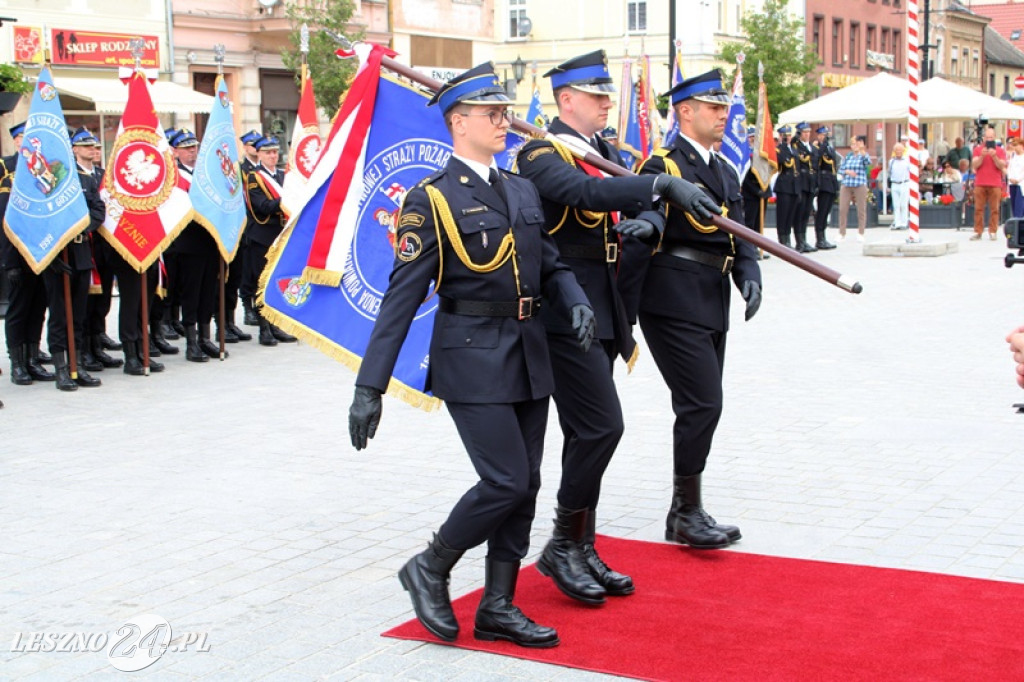 Dzień Strażaka połączony z wręczeniem sztandaru