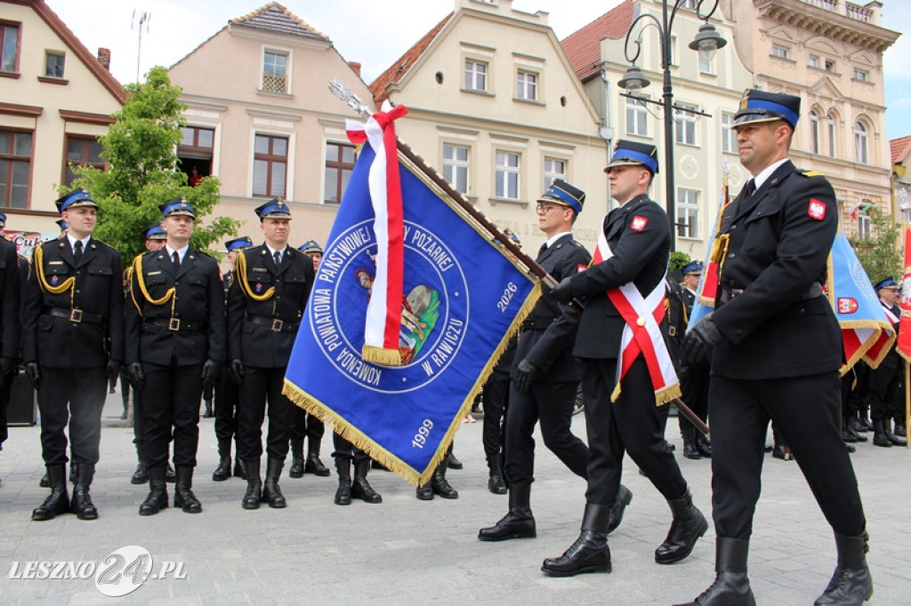 Dzień Strażaka połączony z wręczeniem sztandaru