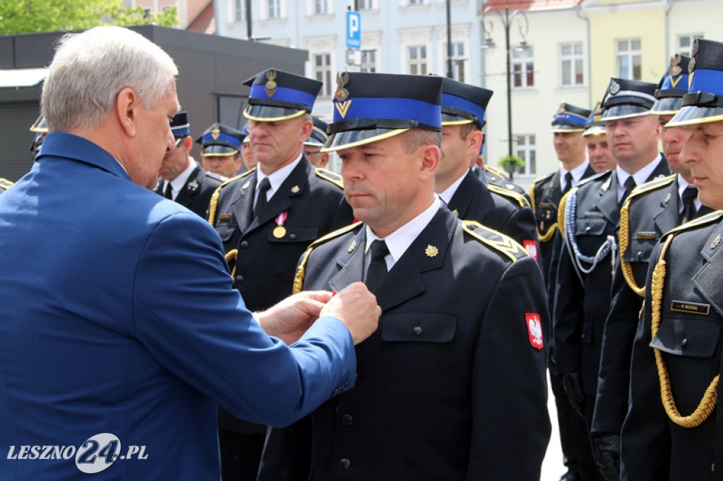 Dzień Strażaka połączony z wręczeniem sztandaru