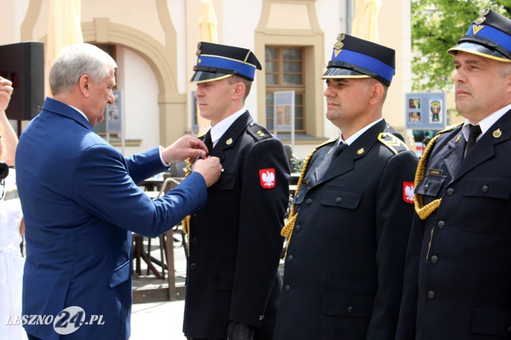Dzień Strażaka połączony z wręczeniem sztandaru