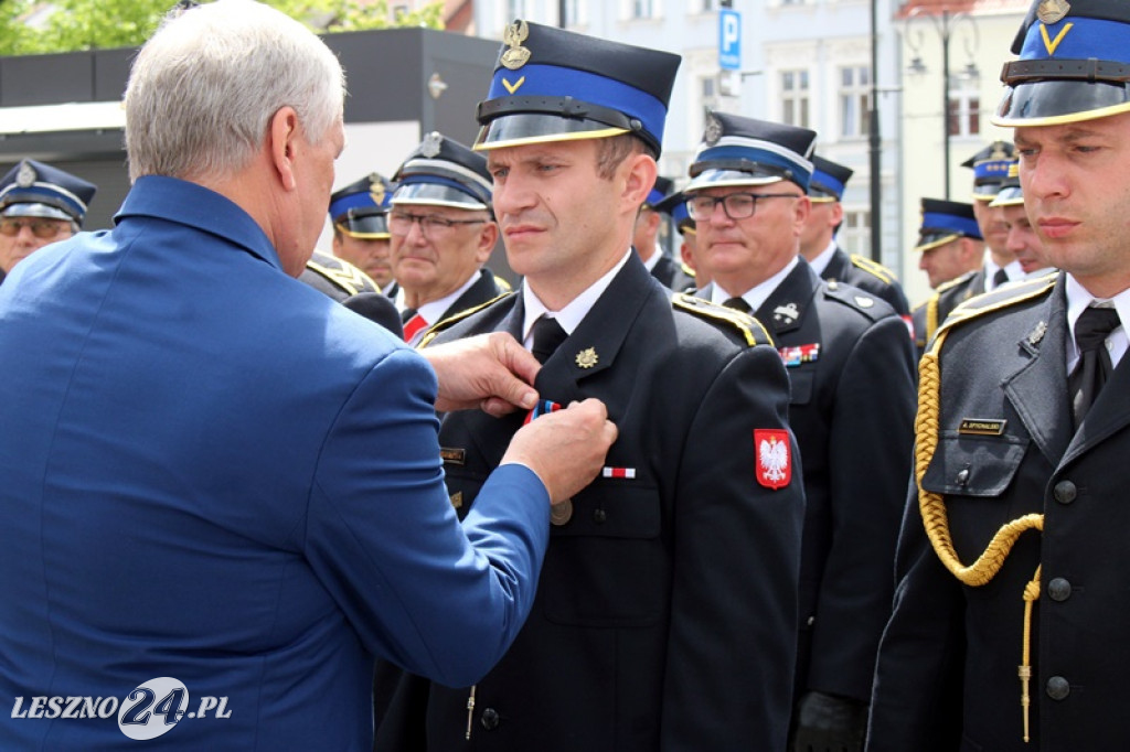 Dzień Strażaka połączony z wręczeniem sztandaru