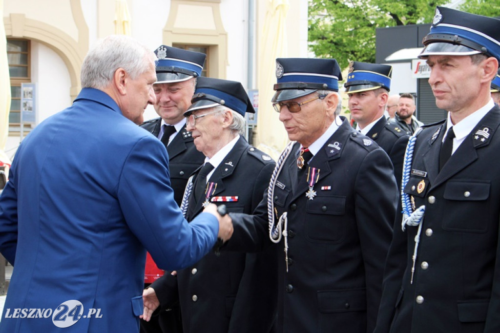 Dzień Strażaka połączony z wręczeniem sztandaru