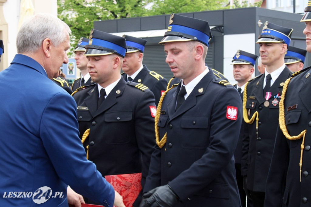 Dzień Strażaka połączony z wręczeniem sztandaru