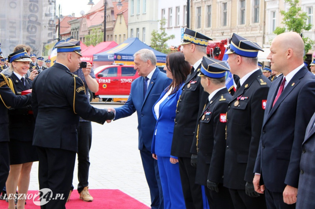 Dzień Strażaka połączony z wręczeniem sztandaru