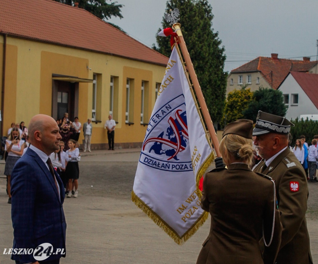 Nadania sztandaru Szkole Branżowej I Stopnia we Włoszakowicach