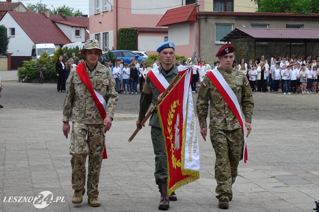 Nadania sztandaru Szkole Branżowej I Stopnia we Włoszakowicach