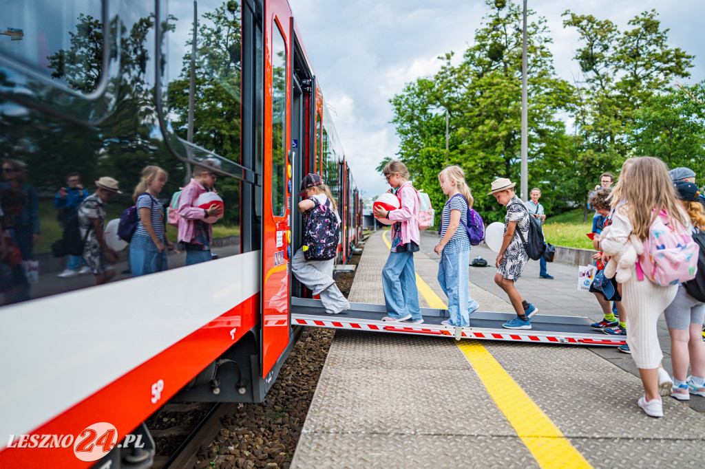 Od Dnia Dziecka po Bałtyk – Koleje Wielkopolskie rozpędzają lato pełne atrakcji