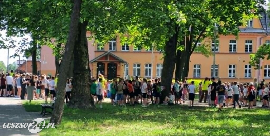 Alarmy bombowe w szkołach