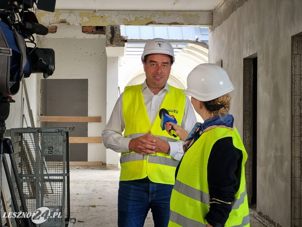 Jak zmienia się Pływalnia Akwawit w Lesznie