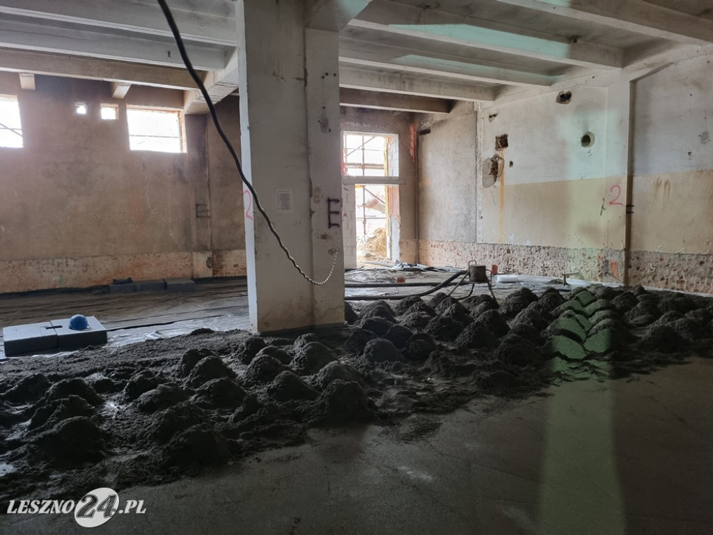 Jak zmienia się Pływalnia Akwawit w Lesznie
