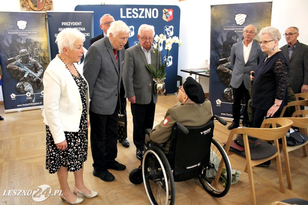 Joasia awansowana na podpułkownika