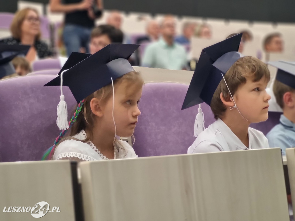 Zakończenie roku Akademii Dziecięcej w ANS w Lesznie