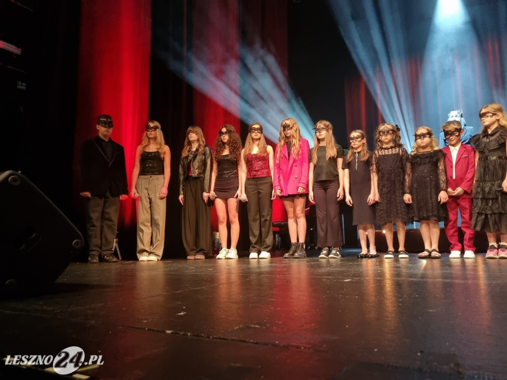 Koncert młodych talentów Młodzi w Starych Przebojach