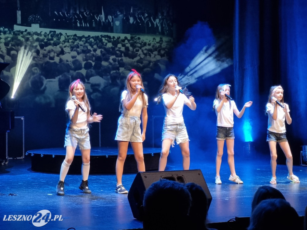 Koncert młodych talentów Młodzi w Starych Przebojach