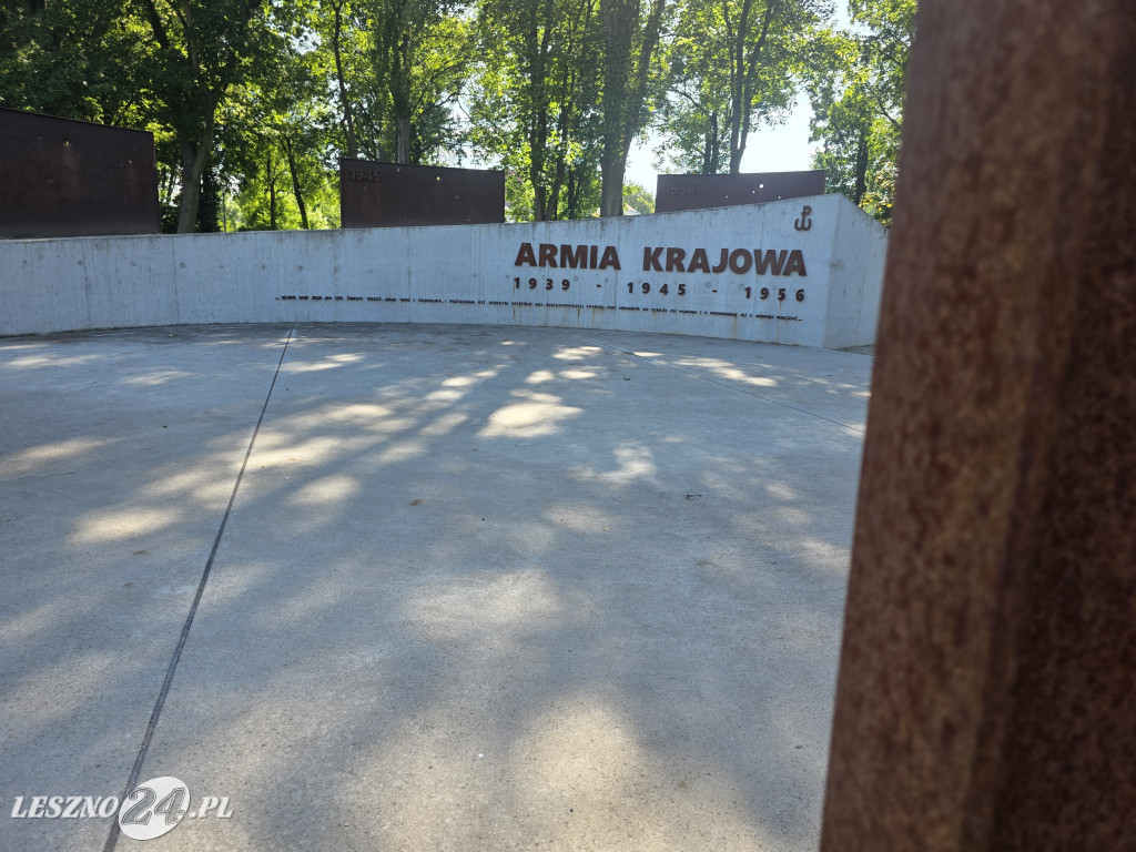 Skwer im. Marii i Lecha Kaczyńskich w Lesznie