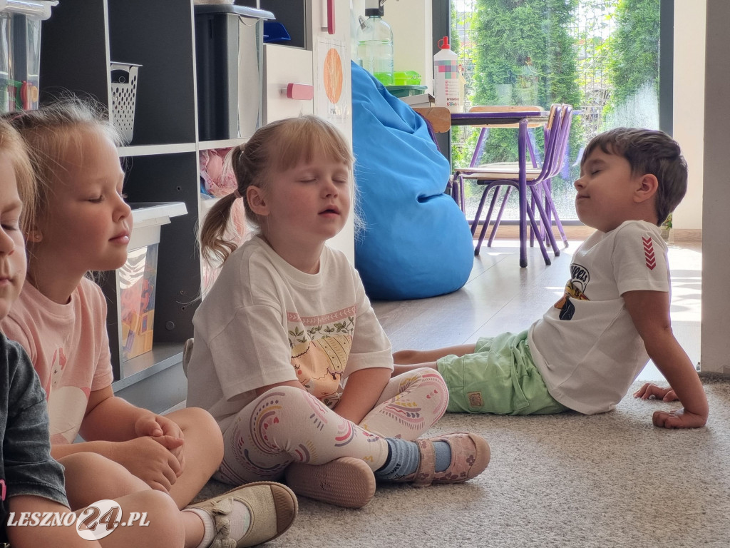 Lekcja teatralna w Przedszkolu nr 19 w Lesznie