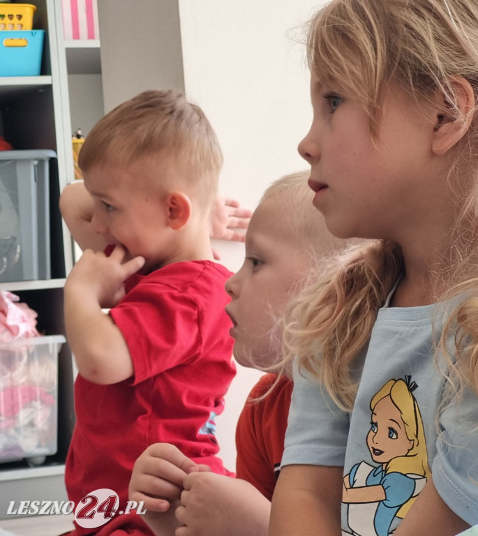 Lekcja teatralna w Przedszkolu nr 19 w Lesznie