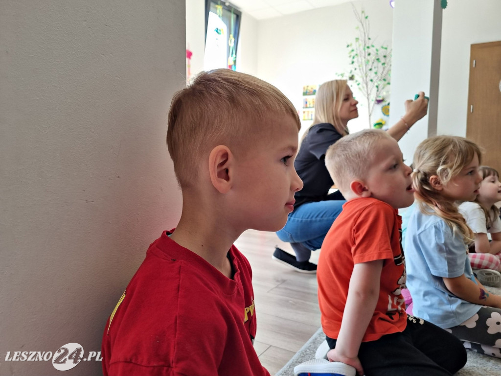 Lekcja teatralna w Przedszkolu nr 19 w Lesznie