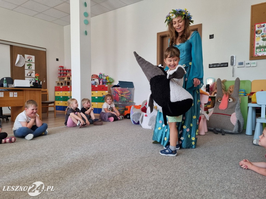 Lekcja teatralna w Przedszkolu nr 19 w Lesznie
