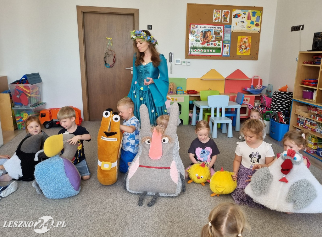Lekcja teatralna w Przedszkolu nr 19 w Lesznie