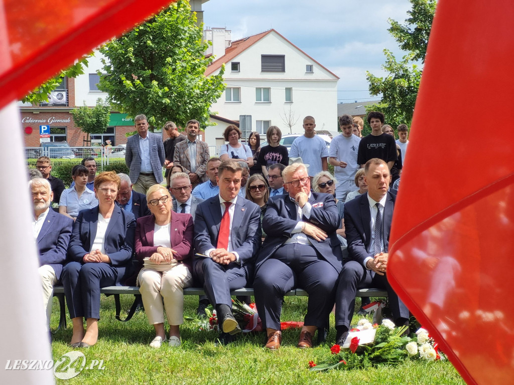 Odsłonięcie tablicy na Skwerze Marii i Lecha Kaczyńskich