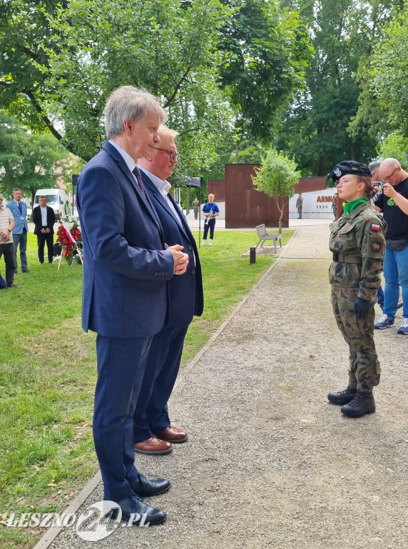 Odsłonięcie tablicy na Skwerze Marii i Lecha Kaczyńskich