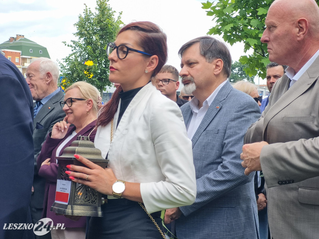 Odsłonięcie tablicy na Skwerze Marii i Lecha Kaczyńskich